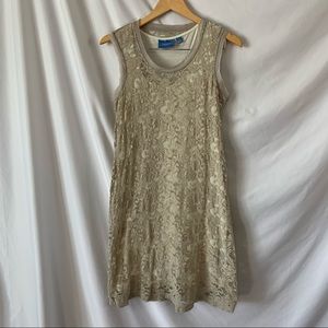 Simply Vera Sleeveless Beige/Tan Lace Dress Sz XS